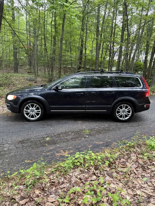 2016 Volvo XC70 3rd Gen - Image 8 of 20