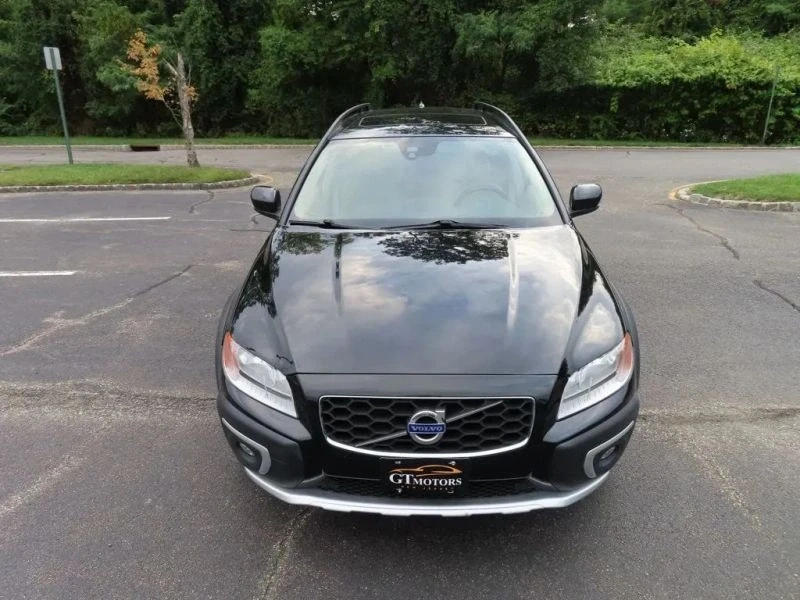 2016 Volvo XC70 3rd Gen - Image 3 of 12