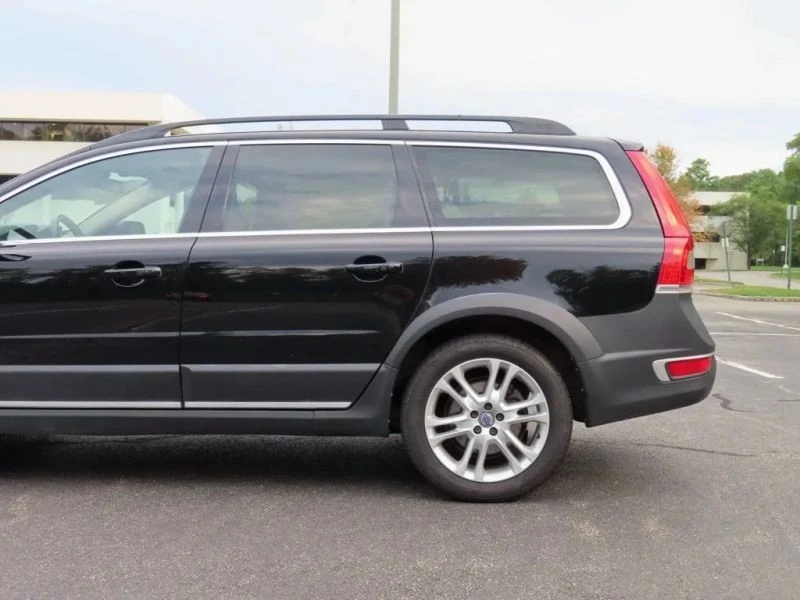 2016 Volvo XC70 3rd Gen - Image 12 of 12