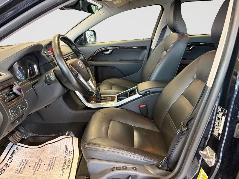 2016 Volvo XC70 3rd Gen - Image 10 of 12