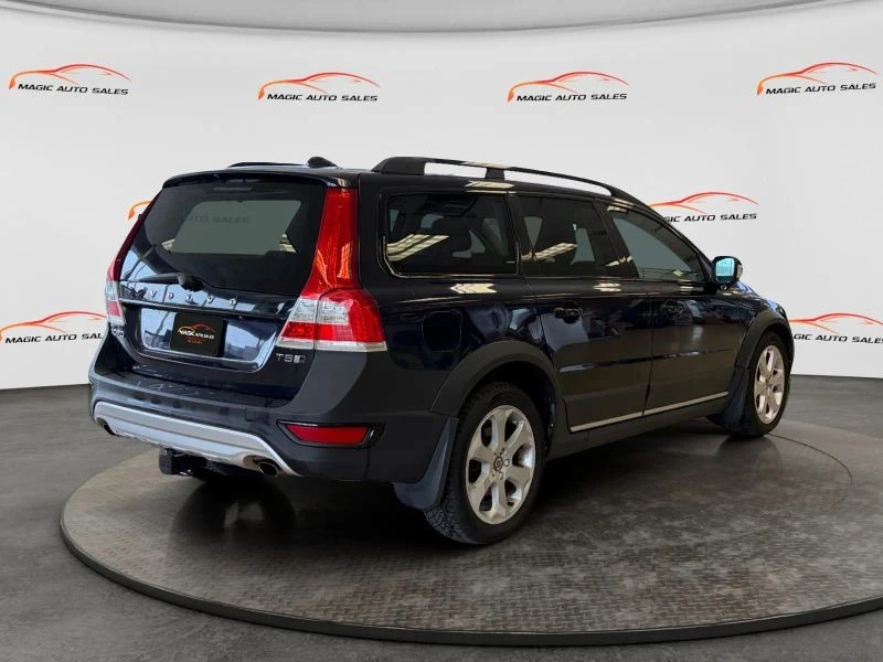 2016 Volvo XC70 3rd Gen - Image 8 of 12