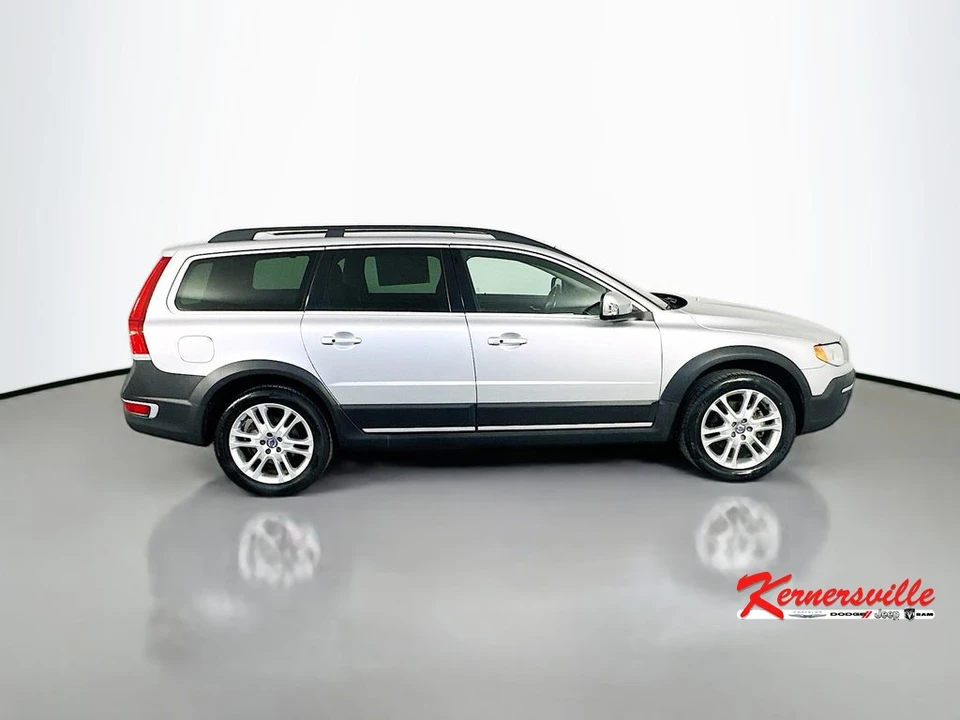 2016 Volvo XC70 3rd Gen - Image 8 of 24