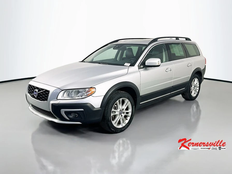 2016 Volvo XC70 3rd Gen - Image 3 of 24