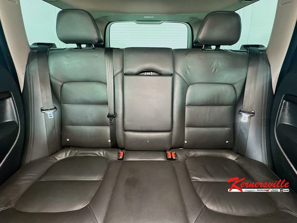 2016 Volvo XC70 3rd Gen - Image 13 of 24