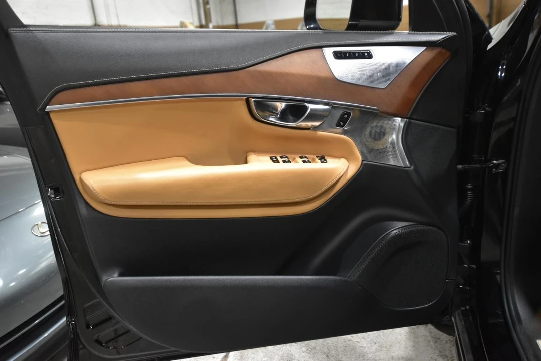 2016 Volvo XC90 2nd Gen - Image 11 of 21