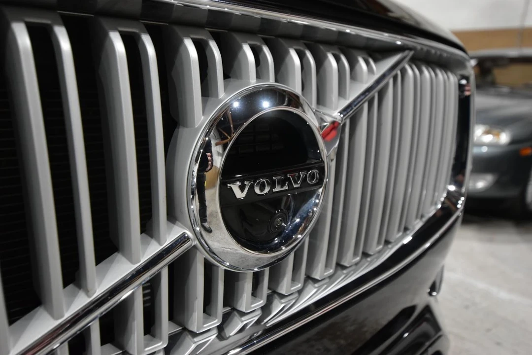 2016 Volvo XC90 2nd Gen - Image 3 of 21