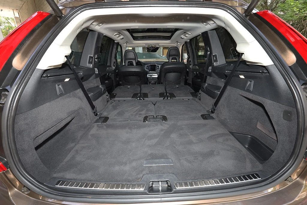 2016 Volvo XC90 2nd Gen - Image 12 of 21
