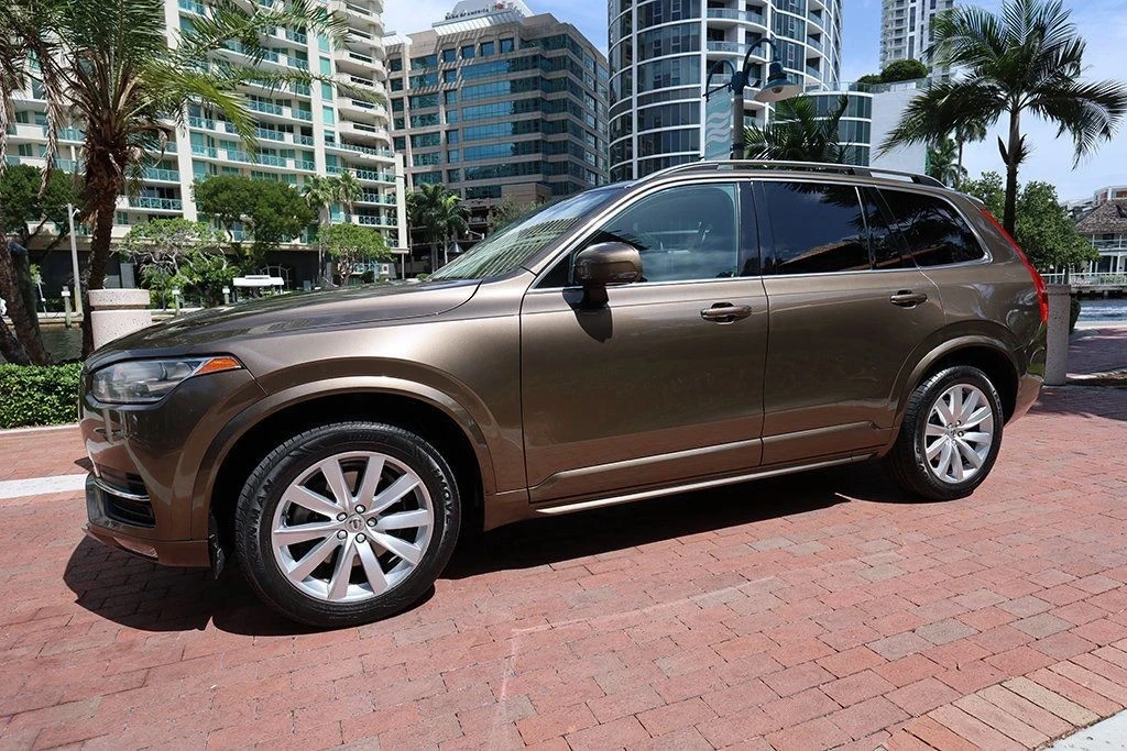 2016 Volvo XC90 2nd Gen - Image 16 of 21