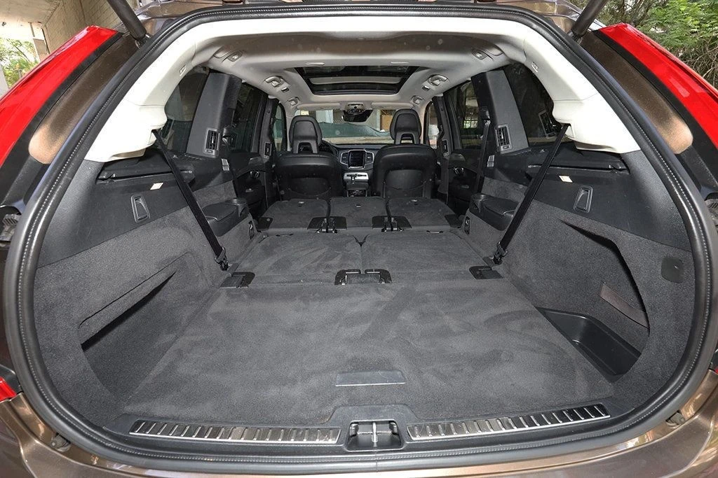 2016 Volvo XC90 2nd Gen - Image 12 of 21