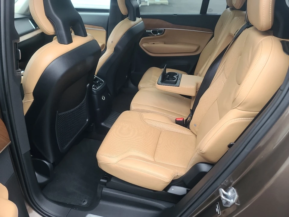 2016 Volvo XC90 2nd Gen - Image 11 of 21