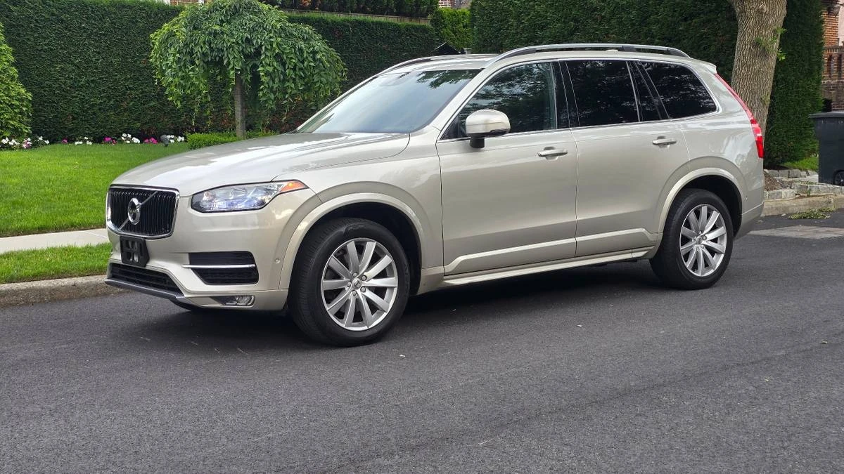2017 Volvo XC90 2nd Gen - Image 2 of 18