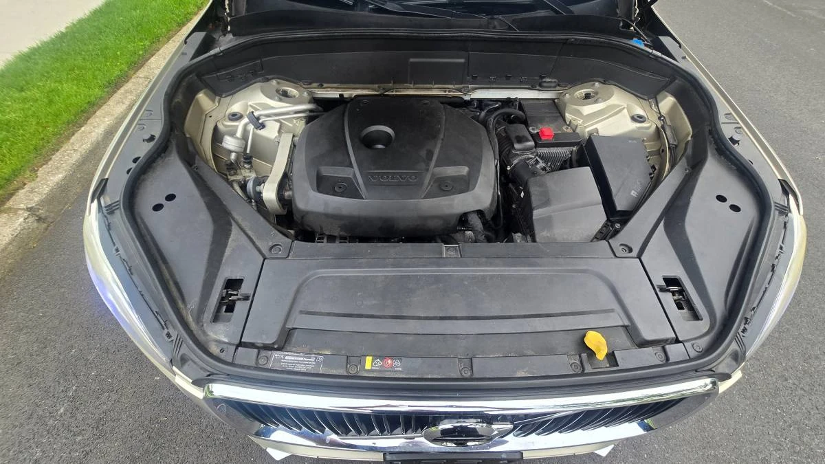 2017 Volvo XC90 2nd Gen - Image 16 of 18