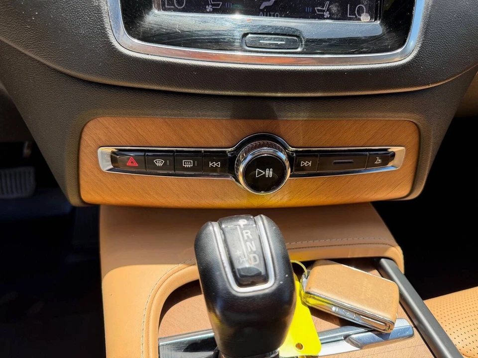 2016 Volvo XC90 2nd Gen - Image 13 of 21