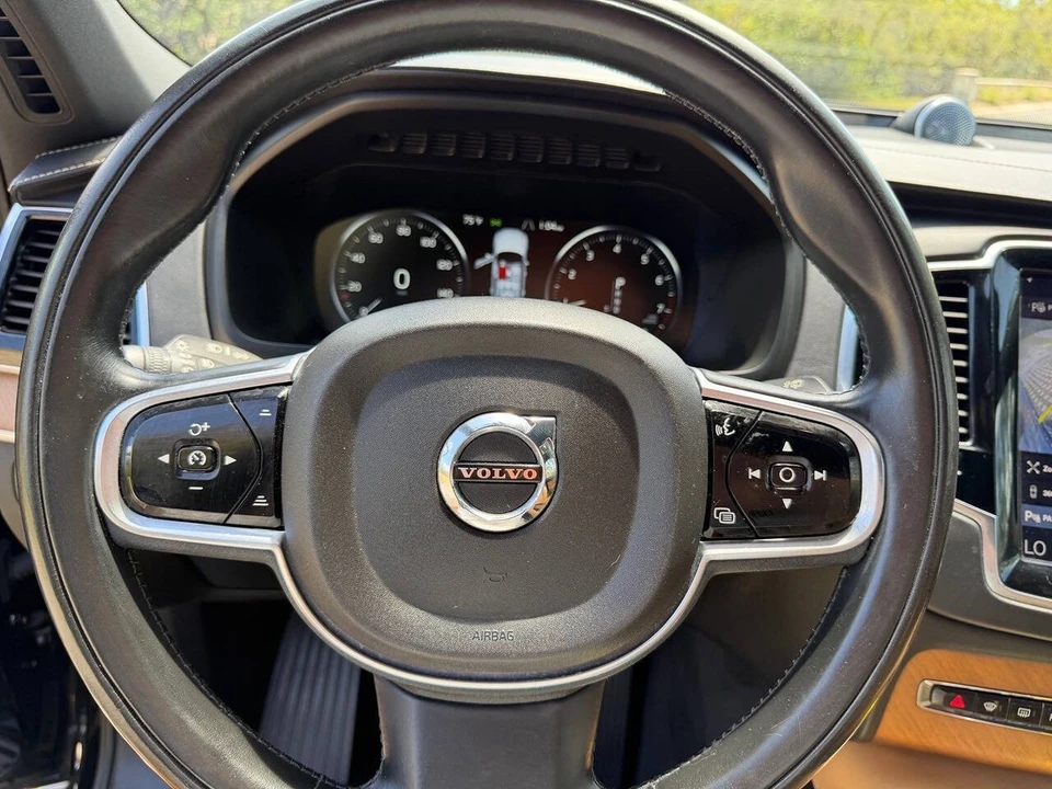 2016 Volvo XC90 2nd Gen - Image 16 of 21