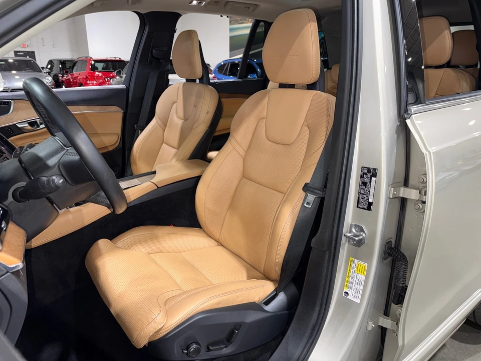 2016 Volvo XC90 2nd Gen - Image 11 of 12