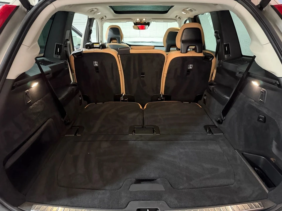 2016 Volvo XC90 2nd Gen - Image 18 of 19