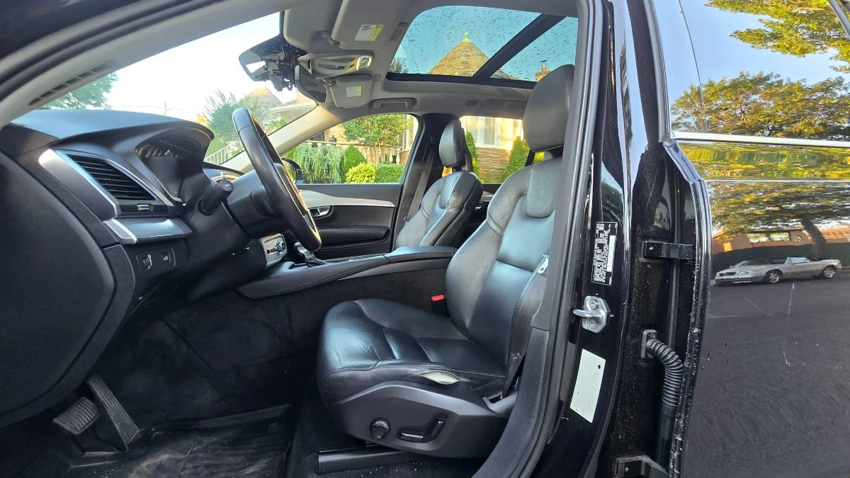 2017 Volvo XC90 2nd Gen - Image 10 of 17