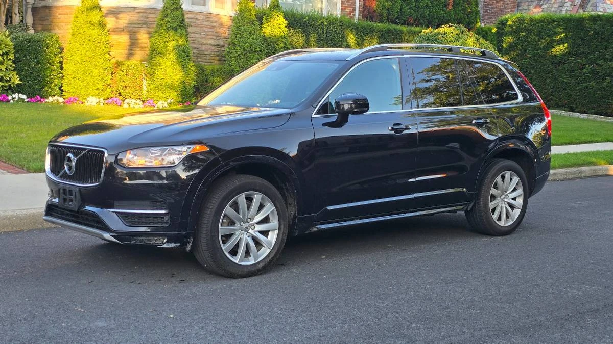 2017 Volvo XC90 2nd Gen - Image 2 of 17