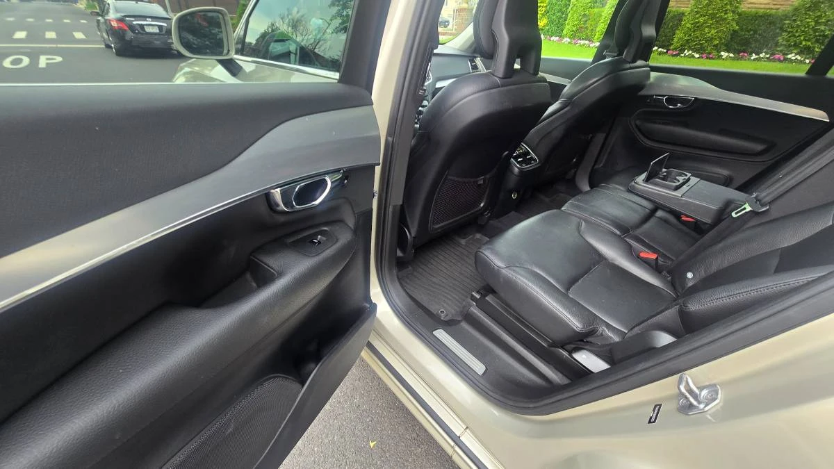 2017 Volvo XC90 2nd Gen - Image 12 of 18