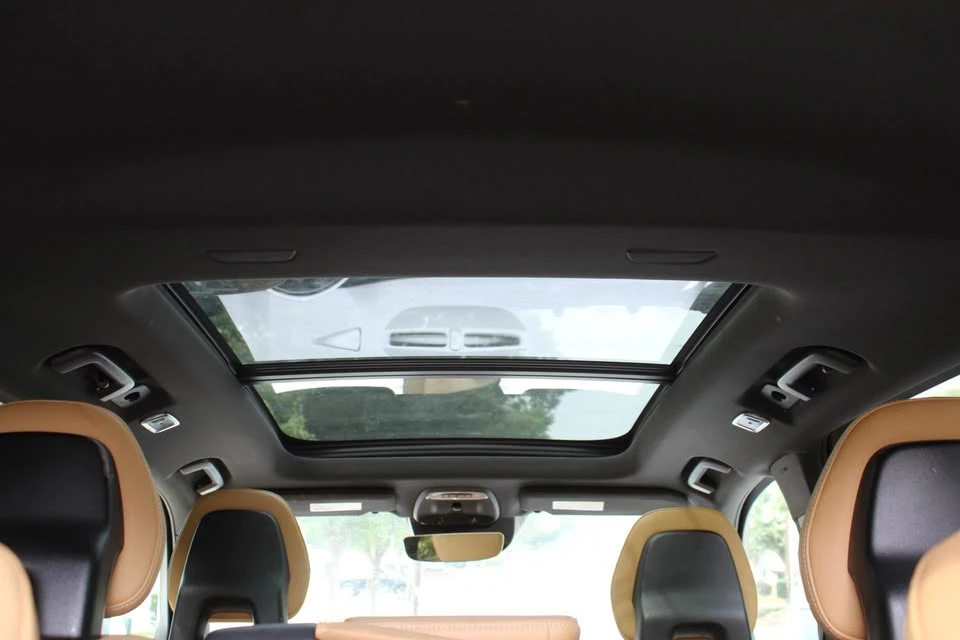 2016 Volvo XC90 2nd Gen - Image 13 of 16