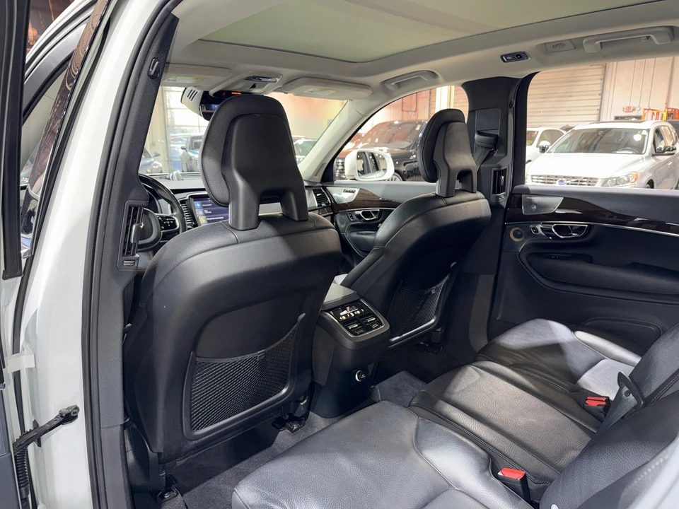 2016 Volvo XC90 2nd Gen - Image 11 of 12