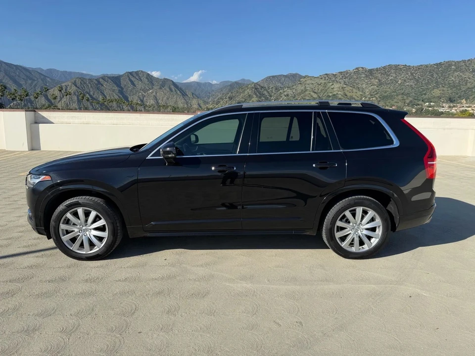 2016 Volvo XC90 2nd Gen - Image 2 of 20
