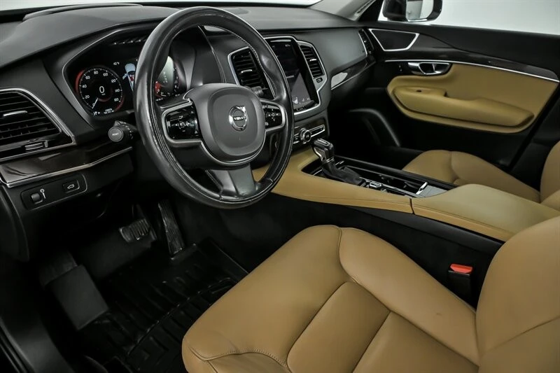 2016 Volvo XC90 2nd Gen - Image 17 of 21