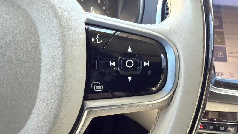 2016 Volvo XC90 2nd Gen - Image 11 of 12