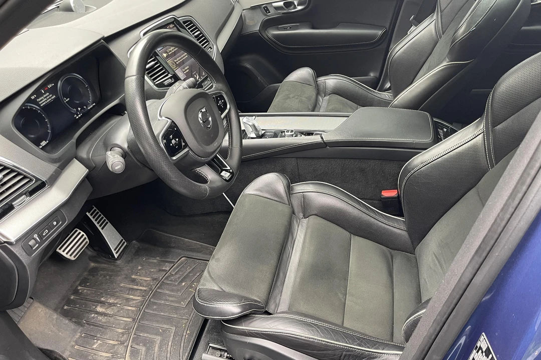 2016 Volvo XC90 2nd Gen - Image 18 of 31