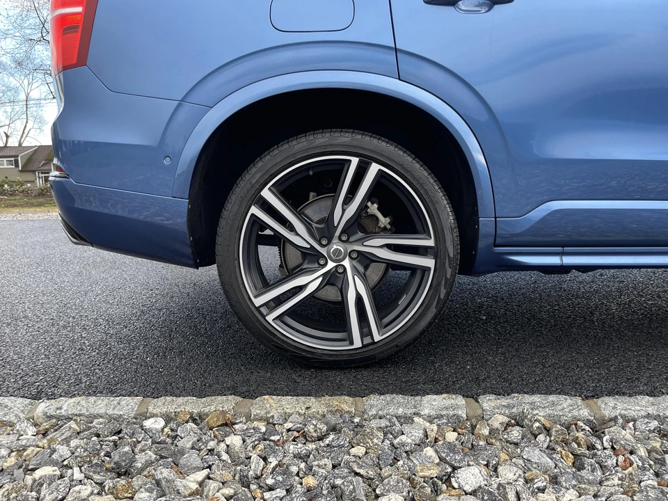 2016 Volvo XC90 2nd Gen - Image 16 of 31