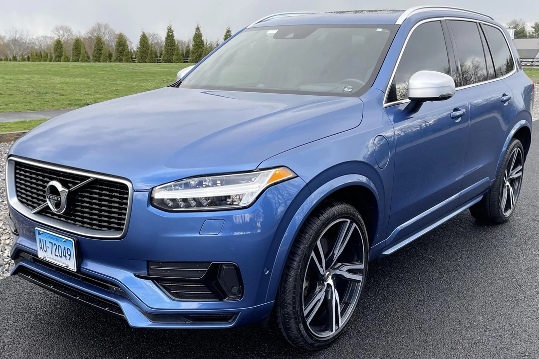 2016 Volvo XC90 2nd Gen - Image 2 of 31