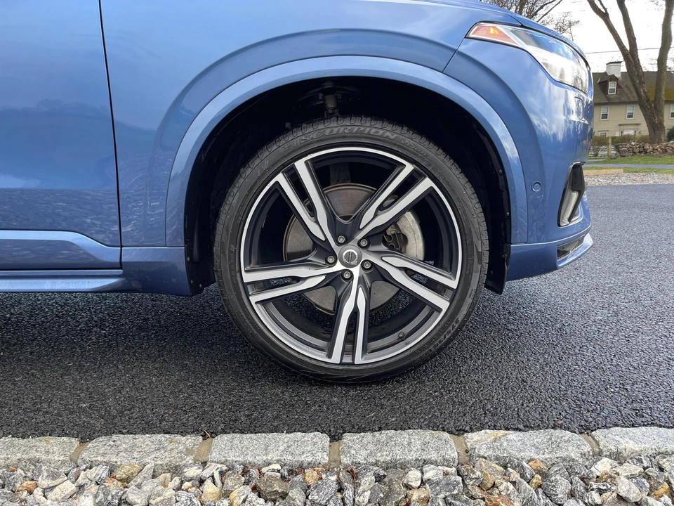 2016 Volvo XC90 2nd Gen - Image 17 of 31