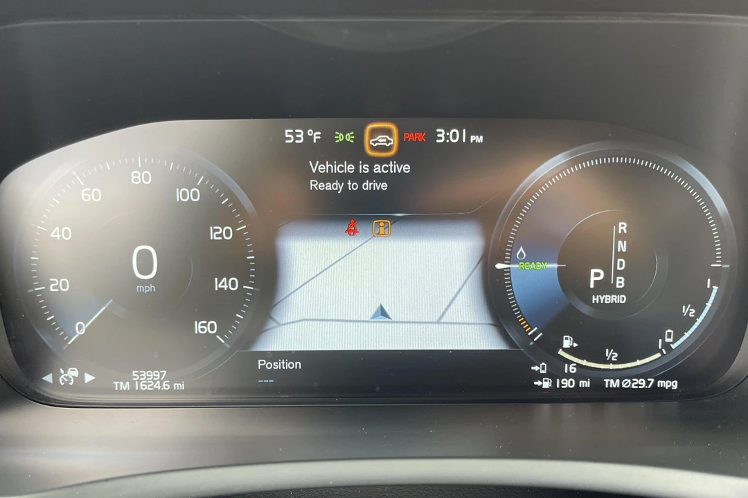2016 Volvo XC90 2nd Gen - Image 21 of 31