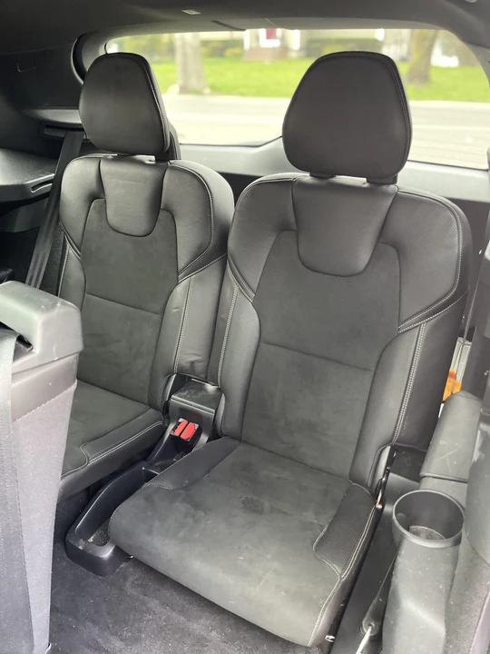 2016 Volvo XC90 2nd Gen - Image 28 of 31