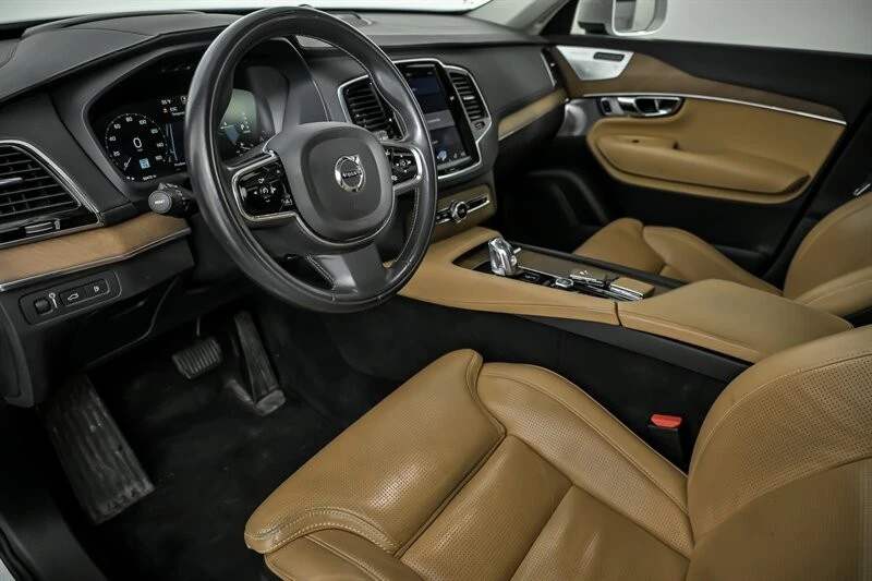 2016 Volvo XC90 2nd Gen - Image 17 of 21