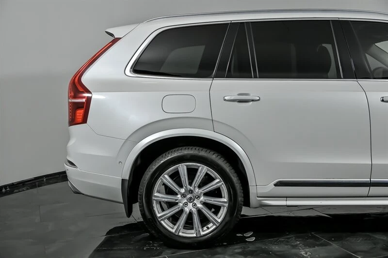 2016 Volvo XC90 2nd Gen - Image 11 of 21