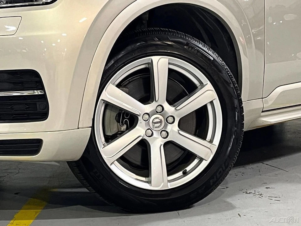 2016 Volvo XC90 2nd Gen - Image 2 of 21