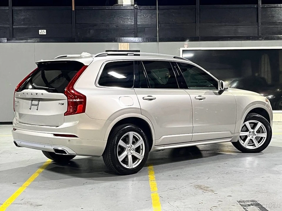 2016 Volvo XC90 2nd Gen - Image 11 of 21