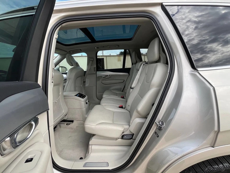 2016 Volvo XC90 2nd Gen - Image 15 of 21