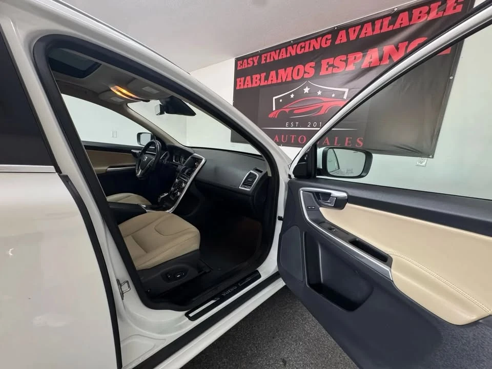 2016 Volvo XC60 1st Gen - Image 16 of 20