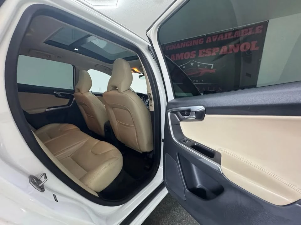2016 Volvo XC60 1st Gen - Image 18 of 20