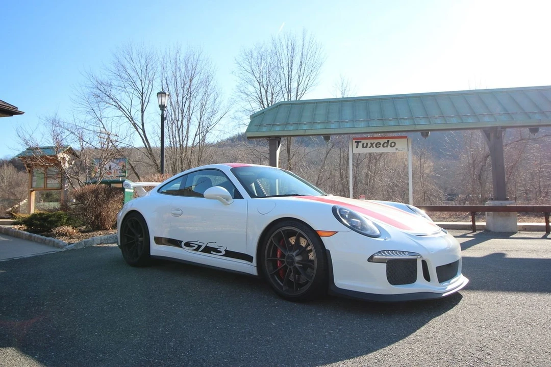 2016 Porsche 991 GT3 - Image 2 of 27