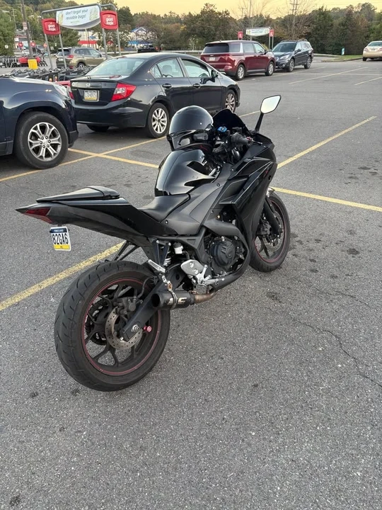 2016 Yamaha YZF - Image 3 of 4