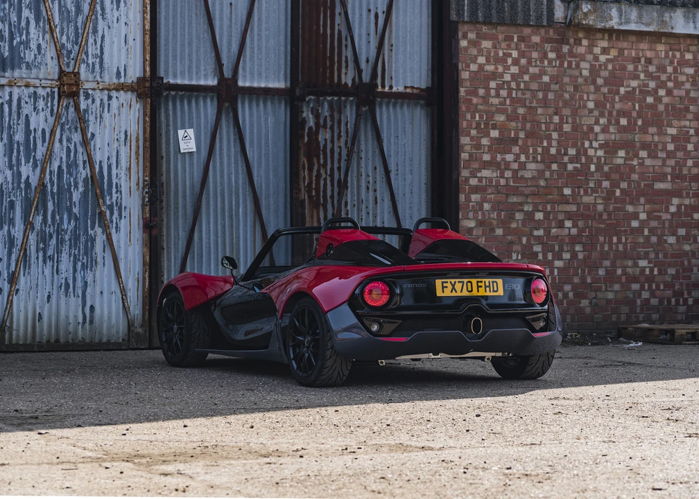 2016 Zenos - Image 6 of 31