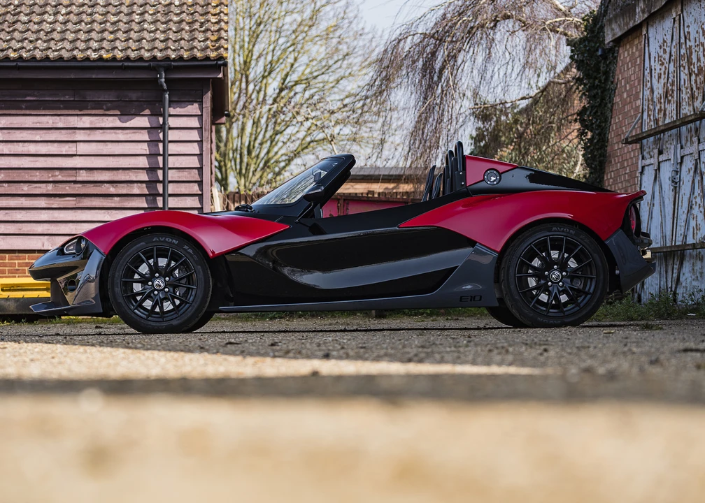 2016 Zenos - Image 14 of 31