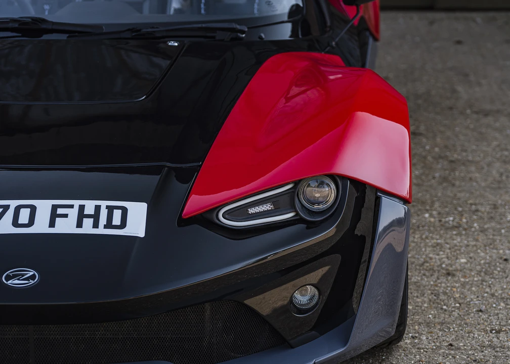 2016 Zenos - Image 28 of 31