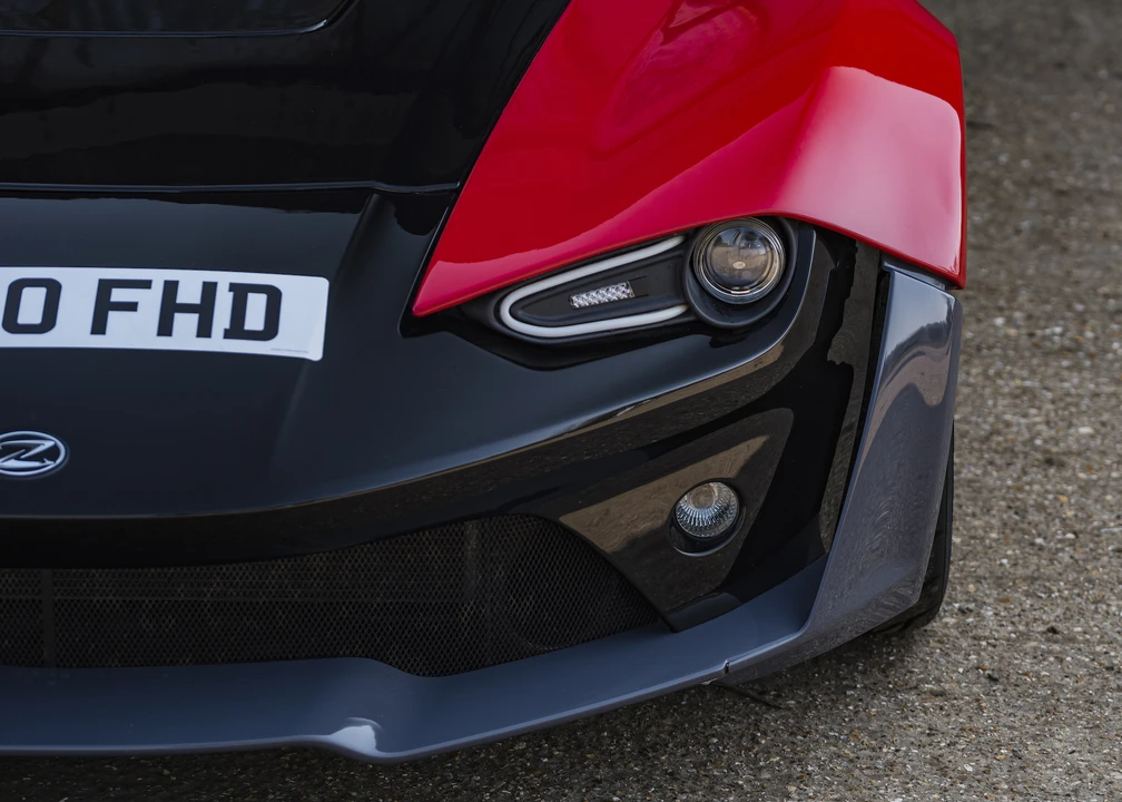 2016 Zenos - Image 29 of 31