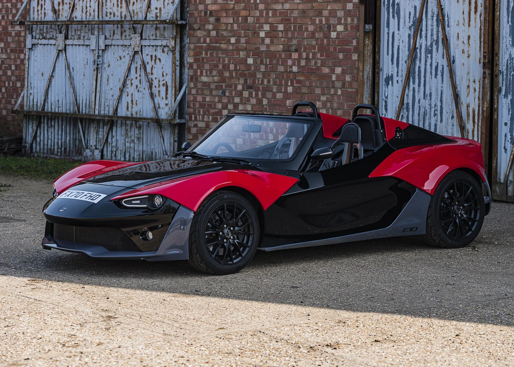 2016 Zenos - Image 4 of 31