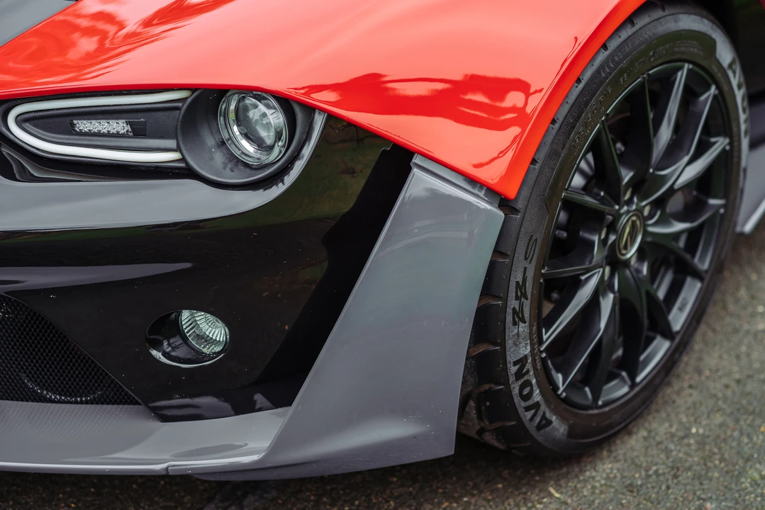 2016 Zenos - Image 14 of 31
