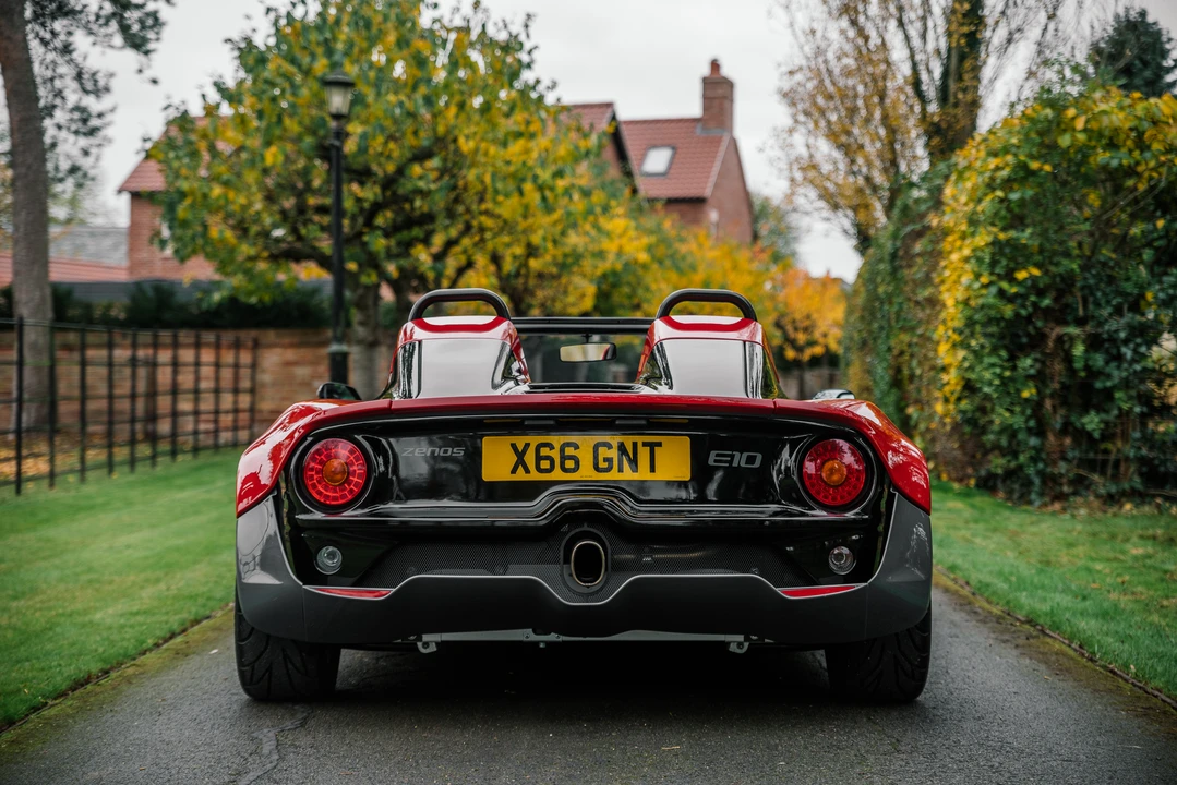 2016 Zenos - Image 6 of 31